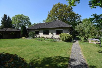 Gepflegter Winkelbungalow auf einem großzügigen Grundstück in toller Lage am Selker Noor