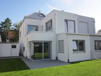Kein Haus von der Stange! Moderne DH-Hälfte in hervorragender Lage - Kapitalanlage oder Selbstbezug