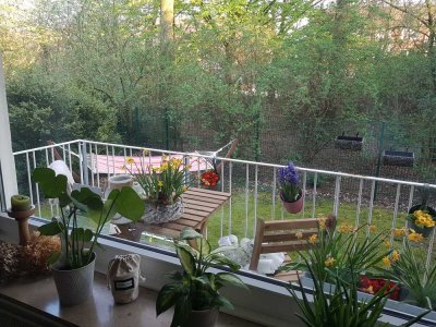 Gut geschnittene 2-Zimmer-Hochparterre-Wohnung mit Balkon in Pluggendorf