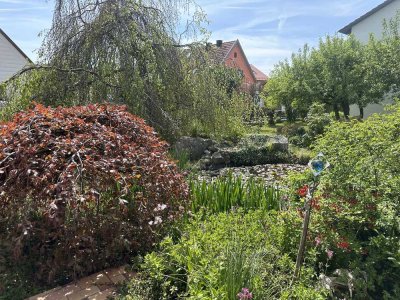 Gepflegtes Einfamilienhaus mit Pool und Koiteich auf 913qm! Ideal für Gartenliebhaber von privat!