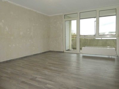 Geräumiges Single-Apartment, mit Balkon und Fahrstuhl !