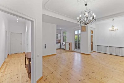 Bezugsfreie, stilvolle Altbauwohnung im grünen Berlin-Pankow