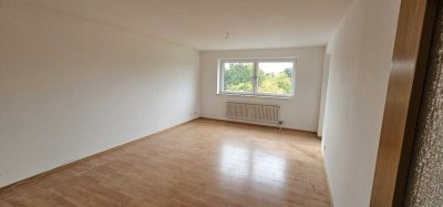 2-Zimmer-Wohnung mit Balkon in Düren, zentrumsnah mit Blick auf einen Park