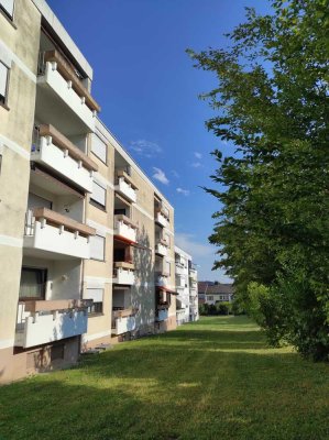 Teilsmöblierte 3,5-Zimmer-Wohnung mit Balkon in Villingen-Schwenningen