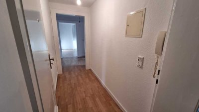 Schöne gepflegte 4,5-Zimmer Wohnung, Bad mit Fenster, eig. Gartenanteil in Homberg am Park