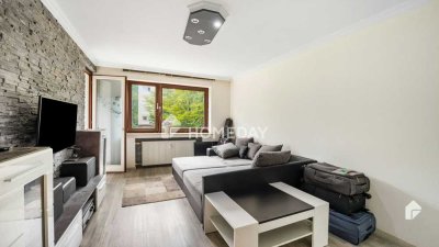 Charmante 2,5-Zimmer-Wohnung mit Loggia und Einbauküche in gepflegtem Mehrfamilienhaus