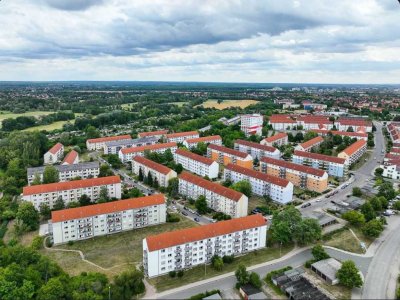 Helle 4 ZKB Wohnung in Bitterfeld-Wolfen! WE23