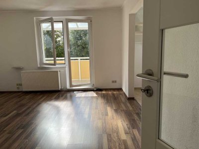 3-Zimmer-Wohnung mit Balkon in Aschersleben, ohne Maklercourtage