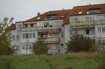 Schöne sonnige 1-Zimmer-Wohnung mit Balkon und Einbauküche in Freital