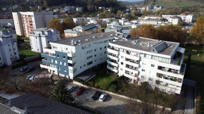 Heller Wohntraum mit Wintergarten + Tiefgaragenstellplatz in der Paracelsusgasse 16