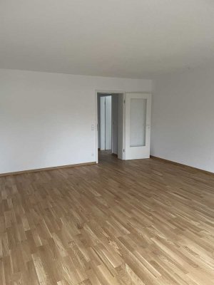 Geschmackvolle, modernisierte 3-Zimmer-Wohnung mit Balkon und EBK in Heidenheim-Mergelstetten