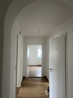 Renovierte 4-Zimmer-Wohnung in Aholming