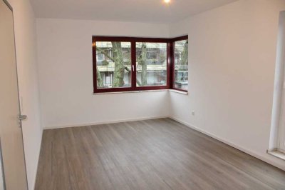 Erstbezug nach Sanierung mit Balkon: 2-Zimmer-Wohnung in Düsseldorf