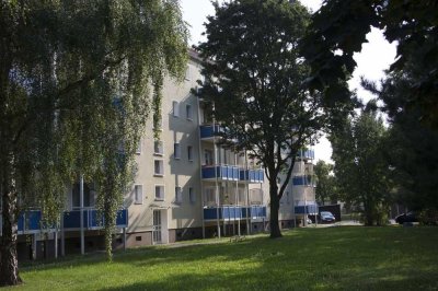 2-Raumwohnung mit großem Balkon und Blick ins Grüne!