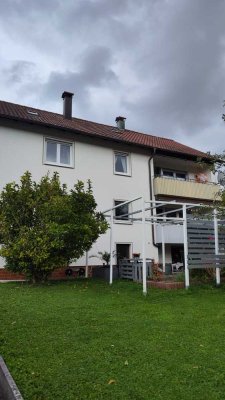 Helle 3,5-Zimmer-Erdgeschosswohnung mit Balkon (ohne EBK) direkt in Niederstetten zu vermieten