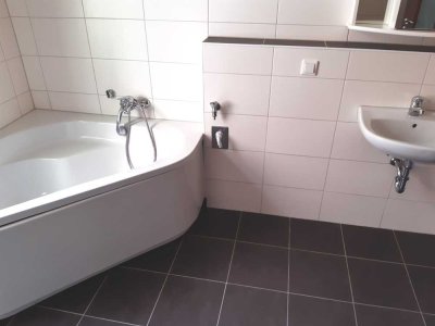 Schöne 2 Zimmer Wohnung in Werdau zu vermieten!