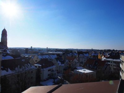 Stilvolles Penthouse über den Dächern von Augsburg - Zentrale und ruhige Wohnlage, 10min zum ZK