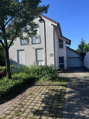 Einfamilienhaus mit Einliegerwohnung in Bruchsal- Untergrombach