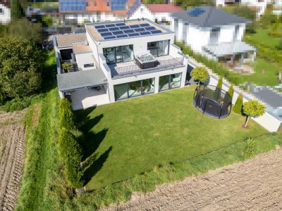 Neuwertiges Traumhaus mit luxuriöser Ausstattung östlich von Ingolstadt