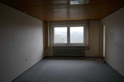 Herdecke-Nacken: Helle gut geschnittene 3 Zimmer-Wohnung m. Balkon m. tollem Ausblick!