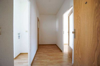 Alles in Ihrer Nähe! 2- Raumwohnung mit Balkon im Zentrum