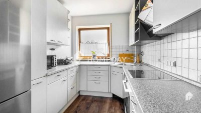 Dachgeschosswohnung mit SW-Dachterrasse, EBK und Garage | zzgl. 25 qm fast fertige Ausbaureserve