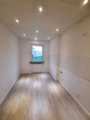 Sehr schöne 3 Zimmer Wohnung im Erdgeschoss mit Balkon in Gelsenkirchen zu vermieten!!!