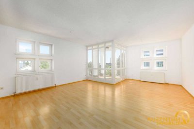 **Wohnen über den Dächern von Straubing - Barrierefrei (Aufzug) mit Balkon & Tiefgaragenstellplatz**