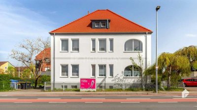 Attraktive Investitionsmöglichkeit: Mehrfamilienhaus mit 3 Wohneinheiten und Garten