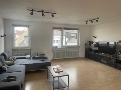 Großzügige 2-Zimmer-Wohnung mit Einbauküche und Dachterrasse in zentraler Lage von Andernach