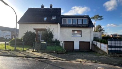 2 Familien- /Einfamilienhaus mit viel Platz, Potenzial, 3 Garagen und großem Garten in guter Lage