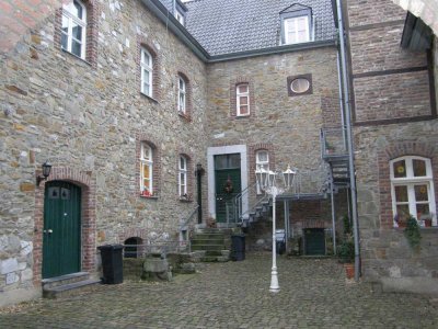 Schöne 4-Zimmer-Maisonette-Wohnung über 3 Ebenen zur Miete in Stolberg (Rheinland)