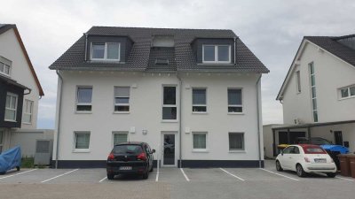 EXKLUSIVE 3 ZKB MAISONETTE WOHNUNG MIT DACHTERRASSE IN RUHIGER FELDRANDLAGE SANDHOFENS