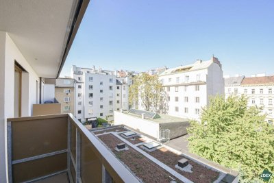 ERSTBEZUG | Moderne Wohnung mit großem Balkon und Blick ins Grüne