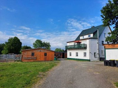 Reitanlage mit 3 Fam.Haus in bevorzugter Lage von Limbach-Oberfrohna von Privat