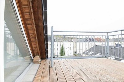 5-Zimmer Maisonette mit 2 Bädern, Laminat, HW-Raum und Dachterrasse in ruhiger Lage!