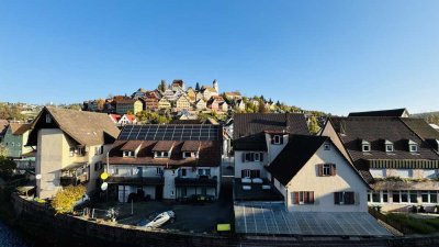 Helle 3-Zimmer-Wohnung in Altensteig mit Blick auf die Altstadt und ins Grüne