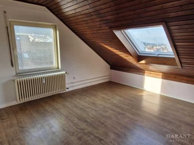 2 Zimmer-Wohnung mit Außenstellplatz!