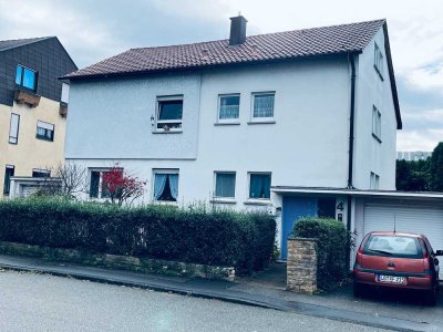 Zwei Familien mit ausbaufähigen DG. Ludwigsburg Otto Geßler Str.