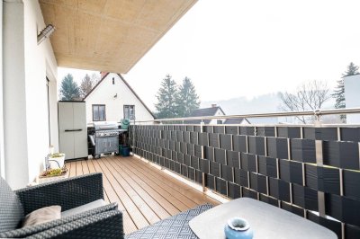 Aufgepasst: Sonniger Single- oder Pärchentraum mit Balkon und TG Parkplatz!