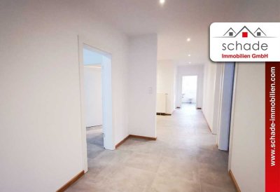 SCHADE IMMOBILIEN - Saniert und quasi barrierefrei! Exklusive 4-Zimmer-Mietwohnung in Plettenberg.