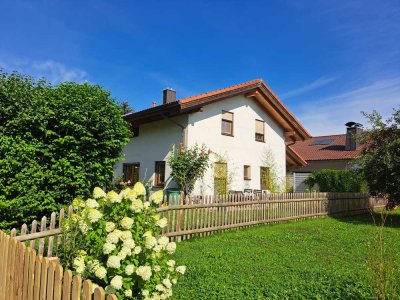Einfamilienhaus mit 5,5 Zimmern im Grünen - 83052  Bruckmühl