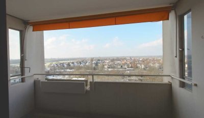 Helle 2-Zimmer-Wohnung mit großer Loggia und traumhaftem Weitblick