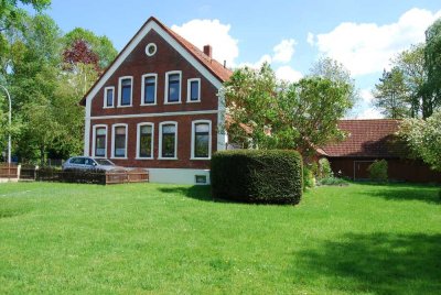 Wohnhaus mit Gäste-/Seminarhaus in Ovelgönne, ideal für die große Familie oder Wohngemeinschaft