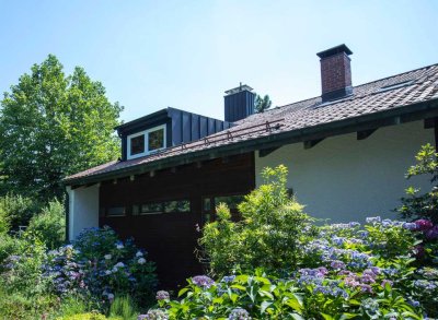 Großzügiges Haus mit schönem Garten in bester Lage