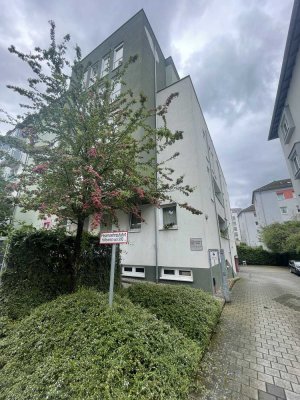 ***Moderne Wohnung mit Parkplatz und großer Terrasse im schönen Rheingauviertel***