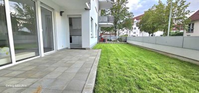 Exklusive 2-Raum-EG-Wohnung mit Terrasse, Garten und Einbauküche in Nidderau