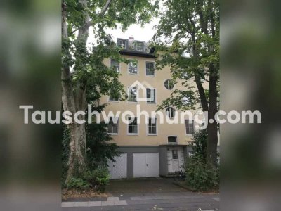 Tauschwohnung: 4 Zimmer Dachgeschoss Wohnung mit Balkon groß und Speicher