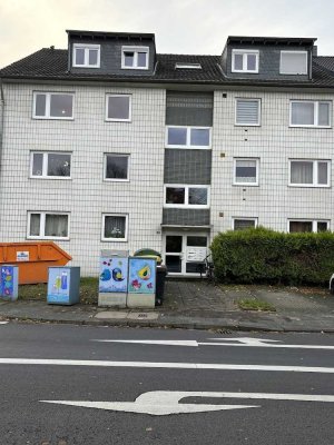 Schöne neu renovierte 3 Zimmer-Wohnung nahe des Flughafens