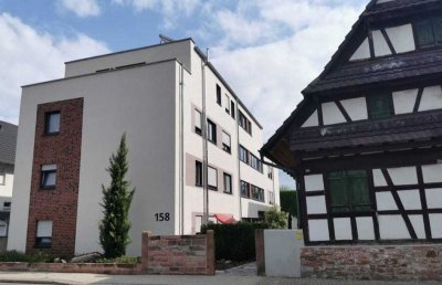 Exklusive 3,5-Zimmer-Penthouse-Wohnung in zentrumsnaher Lage zu vermieten